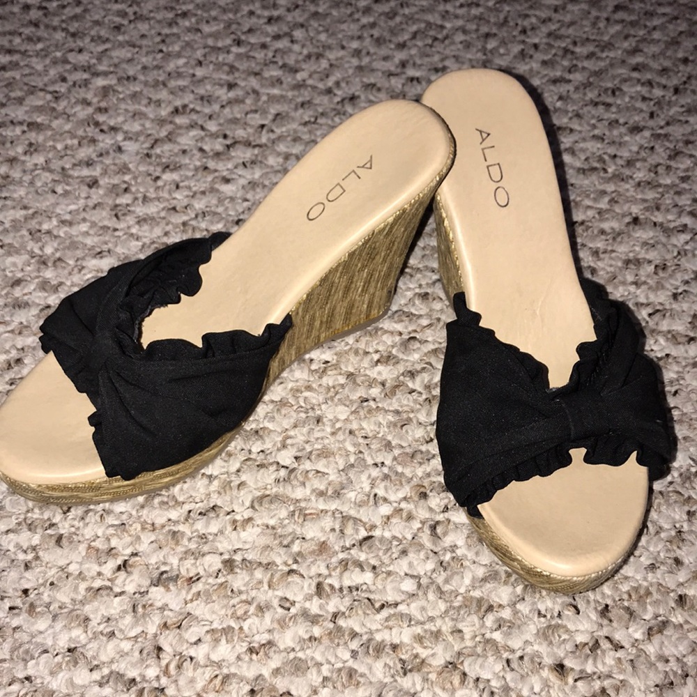 Black Aldo wedges
